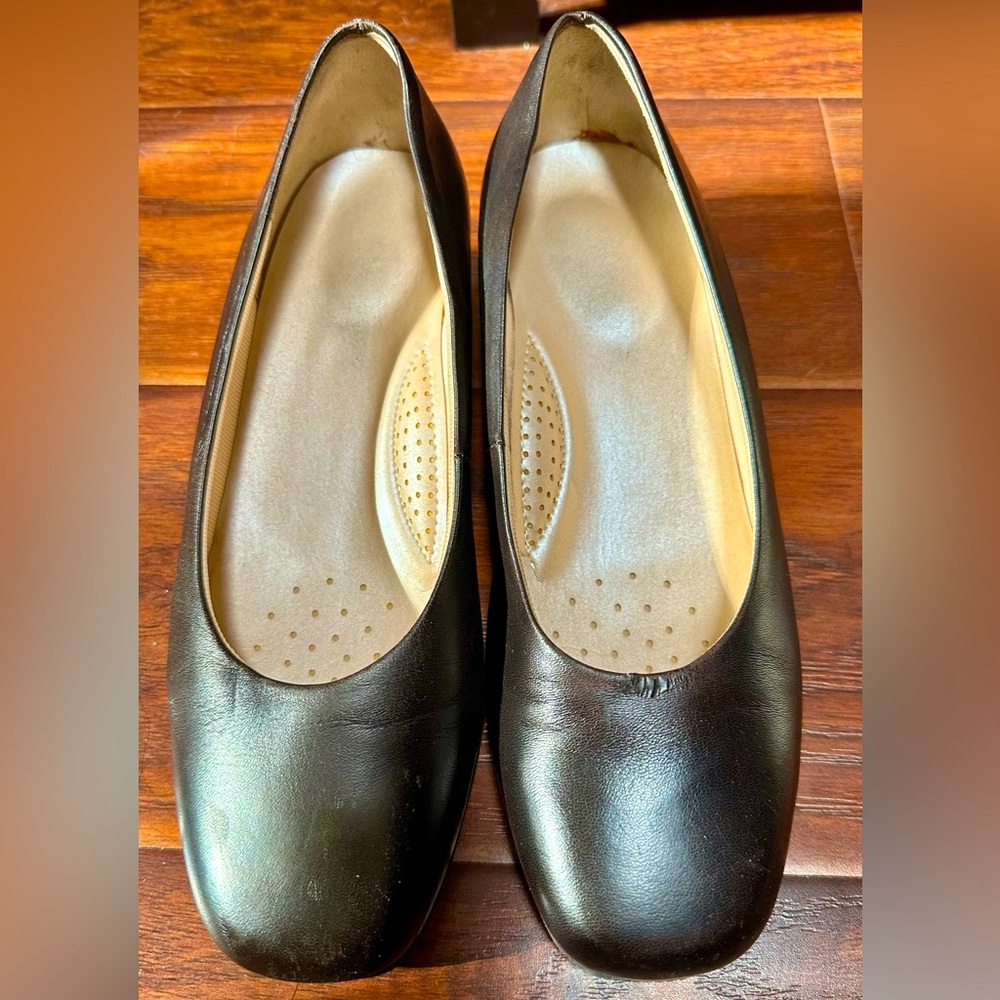 Mark Lemp Classics Women's Callie Pump Chocolate Brown